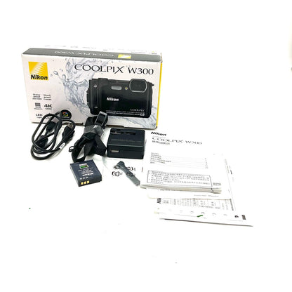 【全額返金保証】【最速発送】Nikon コンパクトデジタルカメラ COOLPIX W300 [ブラック] 美品 動作確認済