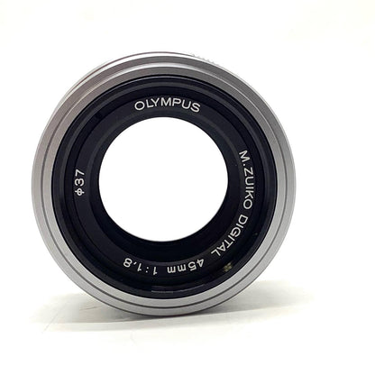 【全額返金保証】【最速発送】OLYMPUS M.ZUIKO DIGITAL 45mm F1.8 [シルバー] 美品 動作確認済