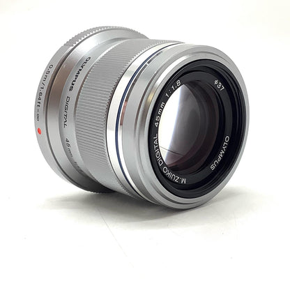 【全額返金保証】【最速発送】OLYMPUS M.ZUIKO DIGITAL 45mm F1.8 [シルバー] 美品 動作確認済