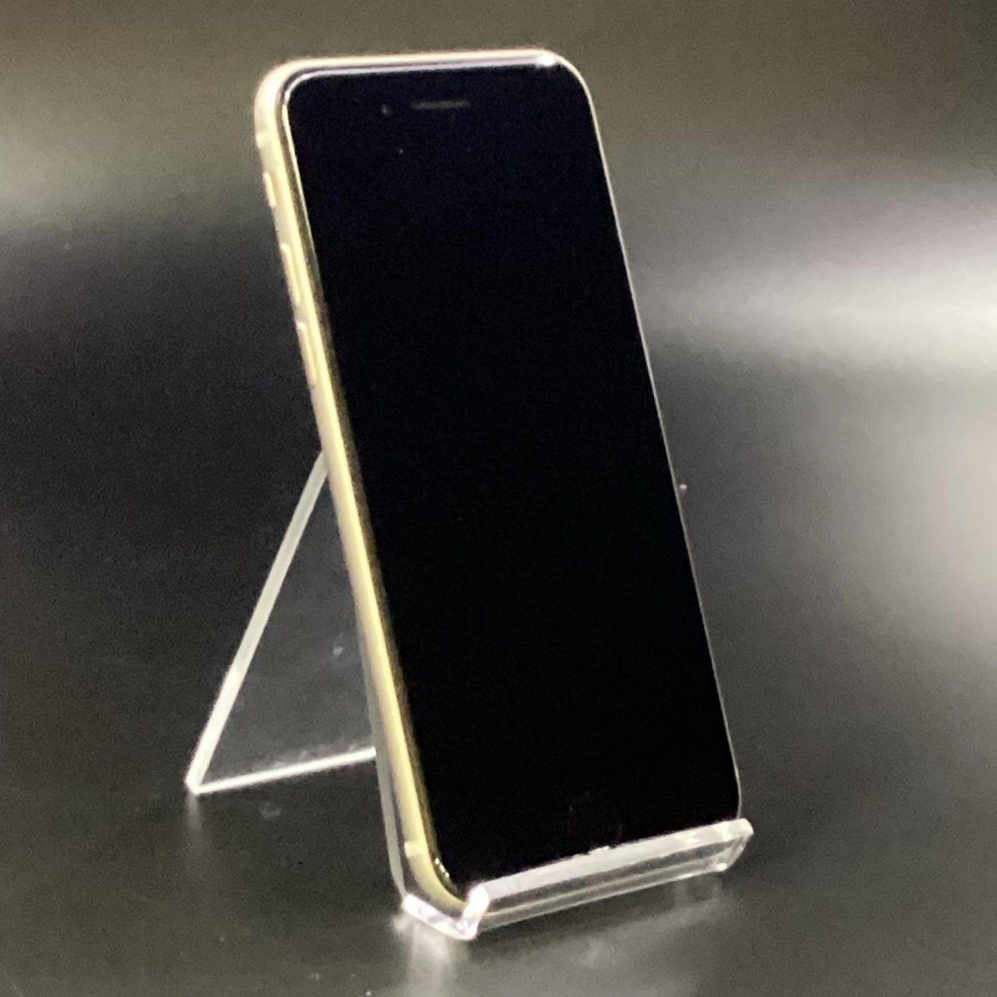 【全額返金保証】【最速発送】Apple iPhone iPhone SE（第3世代） 64GB スターライト au SIMフリー 白ロム 美品 動作確認済 95%