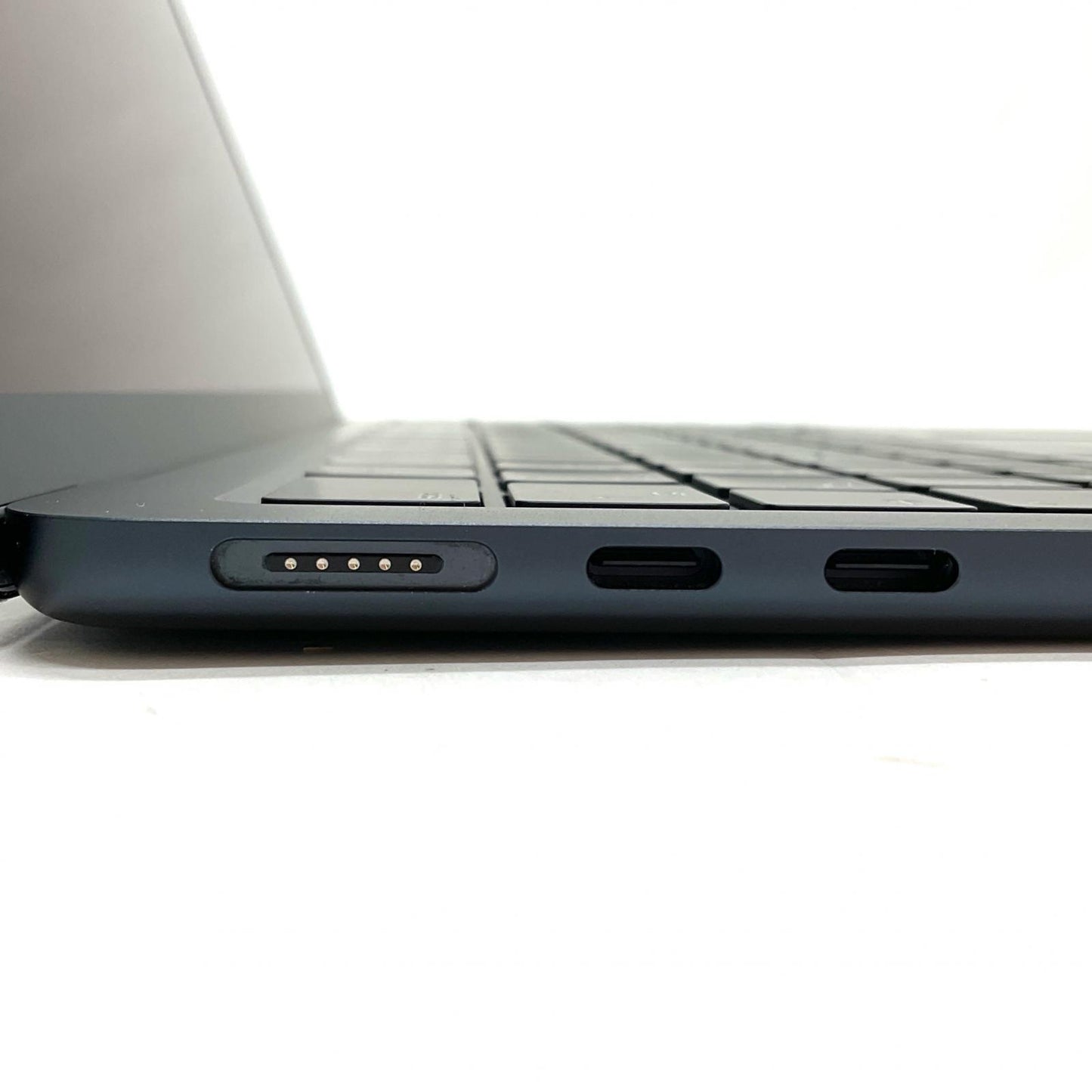 【全額返金保証】【最速発送】Apple MacBook Air 13.6インチ 2022 Apple M2 8GB 256GB ミッドナイト 100% 美品 動作確認済