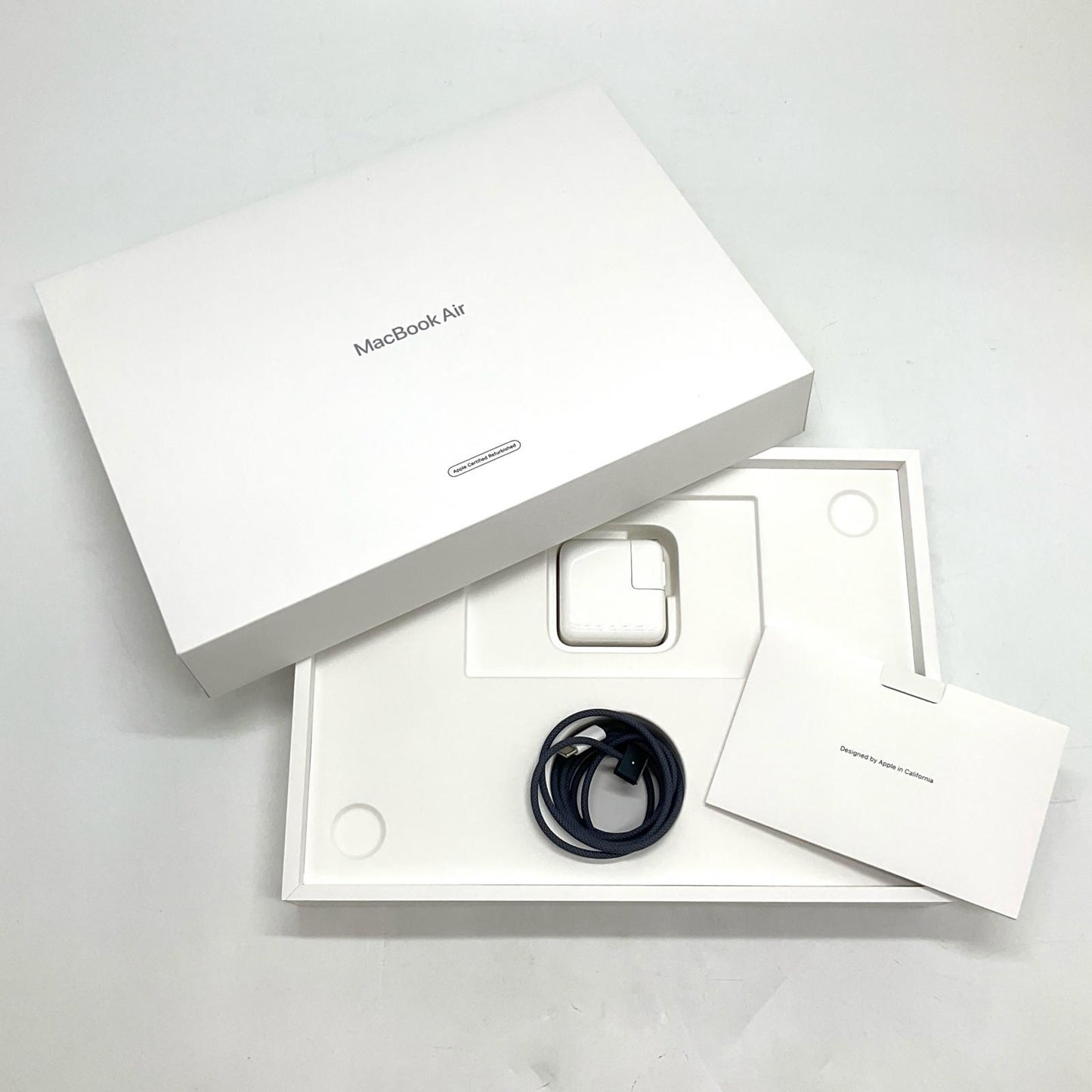 【全額返金保証】【最速発送】Apple MacBook Air 13.6インチ 2022 Apple M2 8GB 256GB ミッドナイト 100% 美品 動作確認済