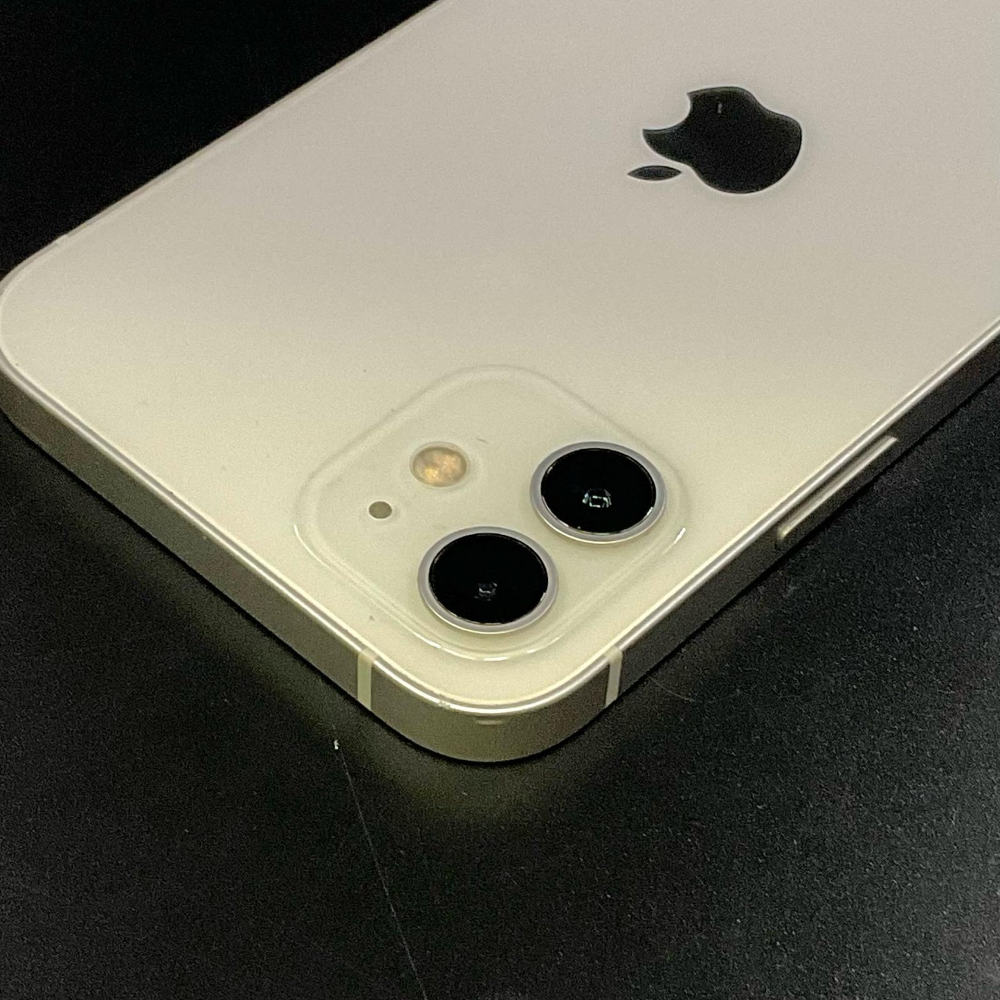 【全額返金保証】【最速発送】Apple iPhone iPhone 12 128GB ホワイト Softbank SIMフリー 白ロム 動作確認済 76%