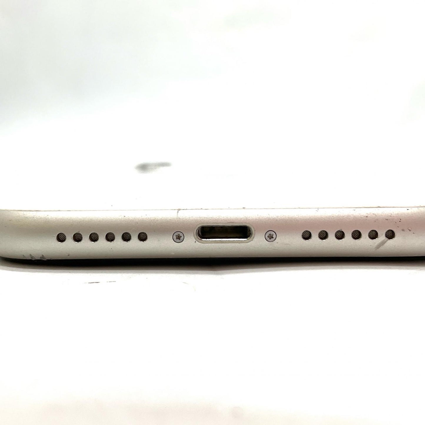 【全額返金保証】【最速発送】Apple iPhone iPhone 11 128GB ホワイト SIMフリー 白ロム 動作確認済 78%