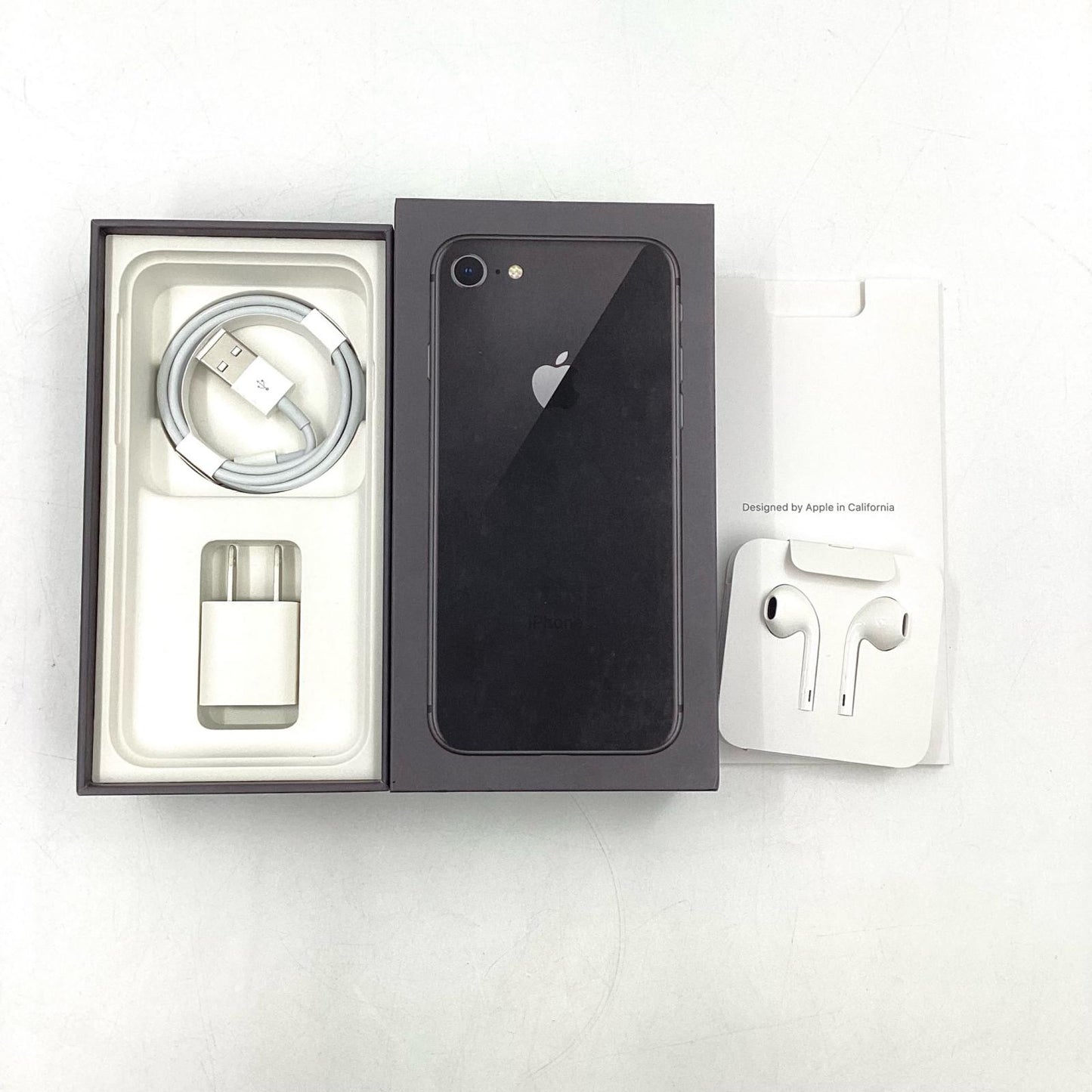 【全額返金保証】【最速発送】Apple iPhone iPhone 8 64GB スペースグレイ au 白ロム 動作確認済 100%