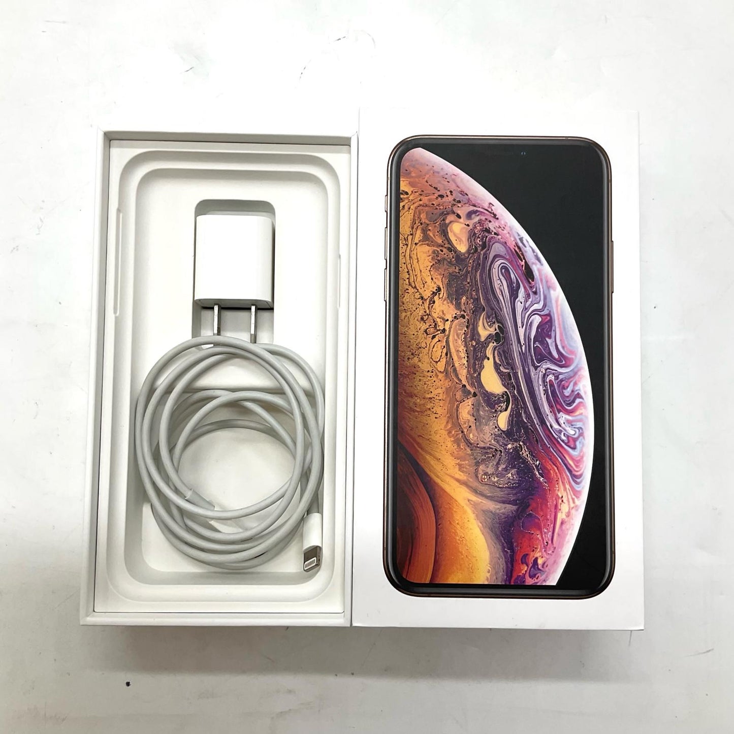 【全額返金保証】【最速発送】Apple iPhone iPhone XS 64GB ゴールド docomo 白ロム 動作確認済 74%