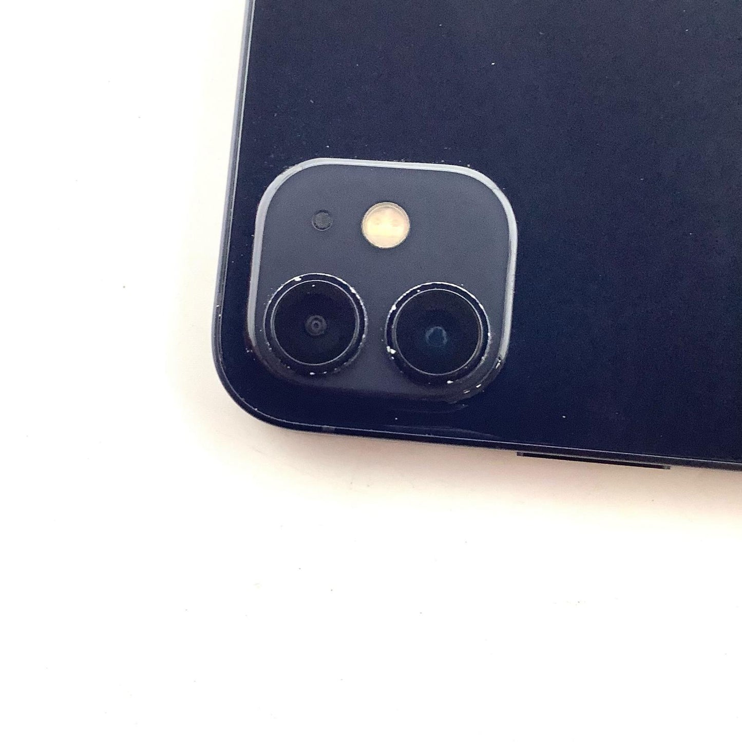 【全額返金保証】【最速発送】Apple iPhone iPhone 12 64GB ブラック Softbank 白ロム 動作確認済 77%