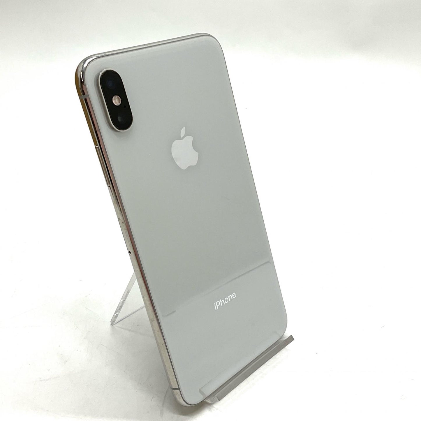 【全額返金保証】【最速発送】Apple iPhone iPhone XS Max 64GB シルバー docomo 白ロム 動作確認済 82%