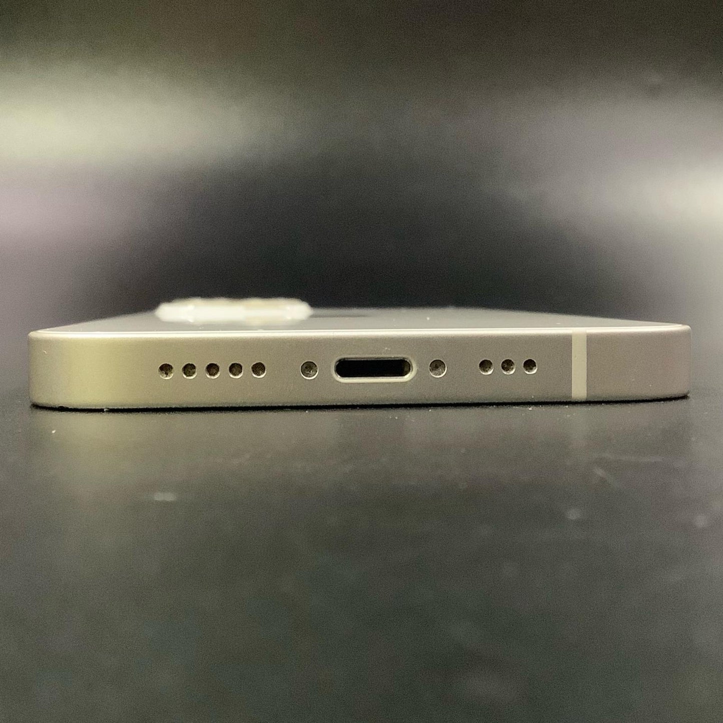 【全額返金保証】【最速発送】Apple iPhone iPhone 13 128GB スターライト au 白ロム 美品 動作確認済 82%