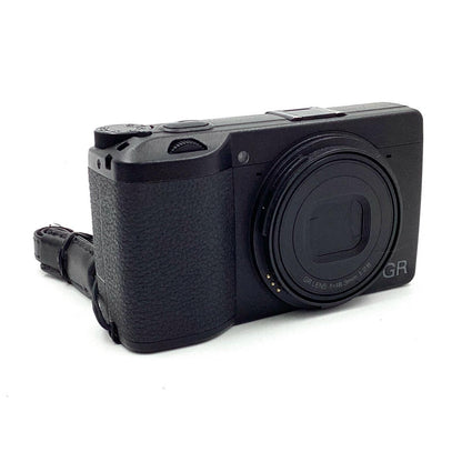 【全額返金保証】【最速発送】RICOH コンパクトデジタルカメラ GR III 美品 動作確認済