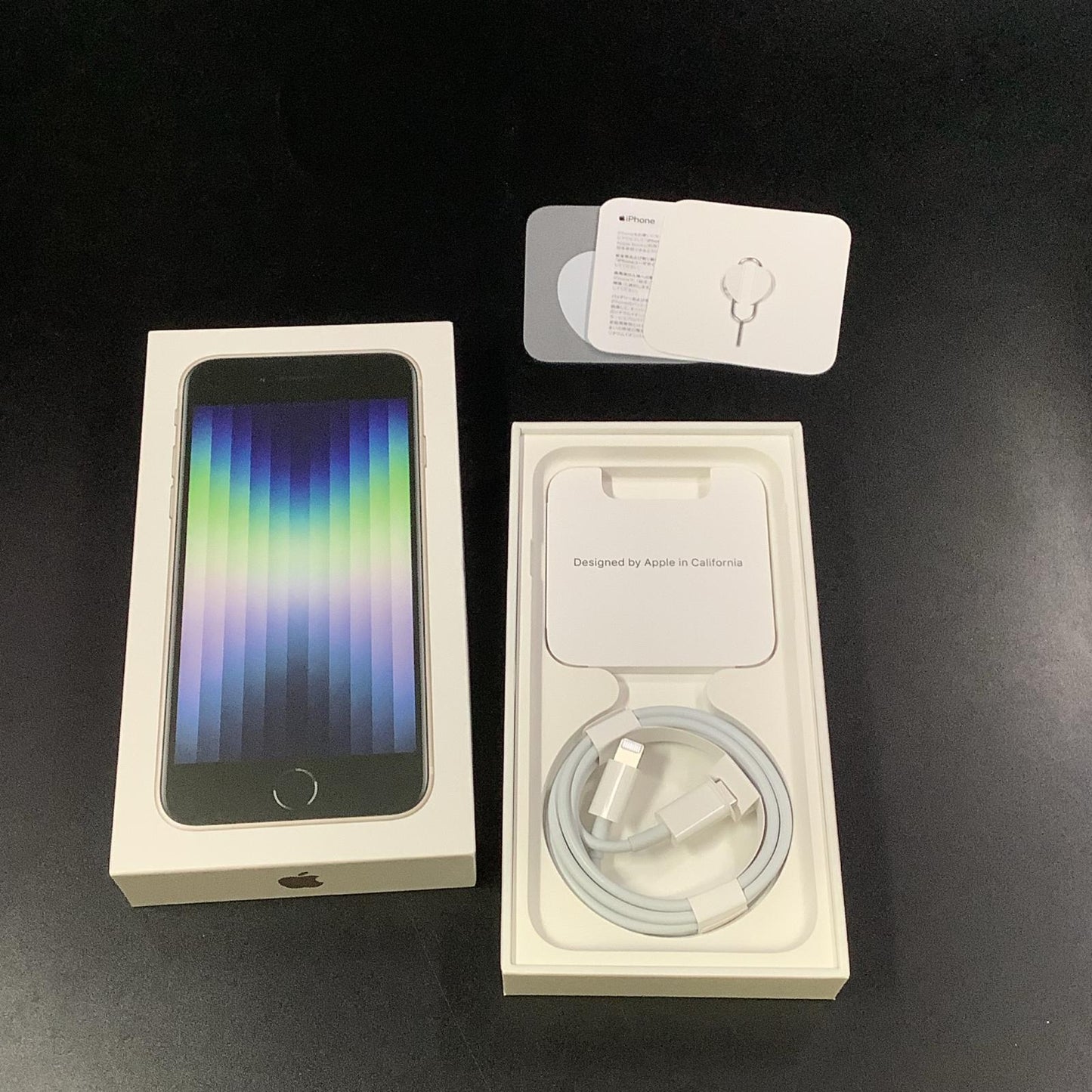 【全額返金保証】【最速発送】Apple iPhone iPhone SE（第3世代） 64GB スターライト docomo 白ロム 美品 動作確認済 100%