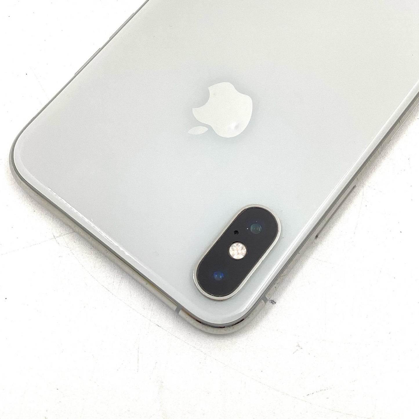 【最速発送】Apple iPhone iPhone XS 64GB シルバー Softbank 白ロム【難有】 75%