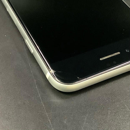 【最速発送】Apple iPhone iPhone SE（第2世代） 128GB ホワイト Softbank 白ロム【難有】 84%