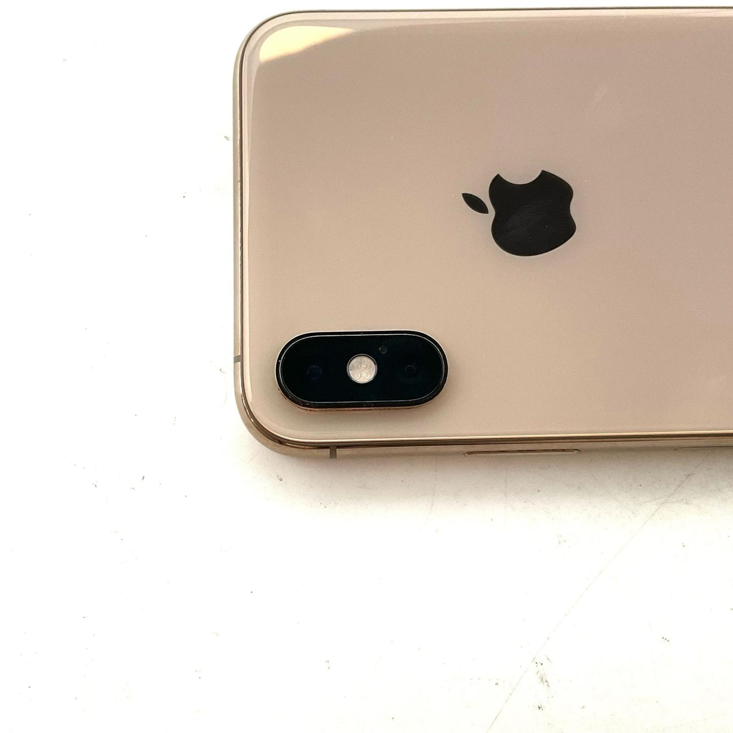 【全額返金保証】【最速発送】Apple iPhone iPhone XS 256GB ゴールド au 白ロム 動作確認済 73%