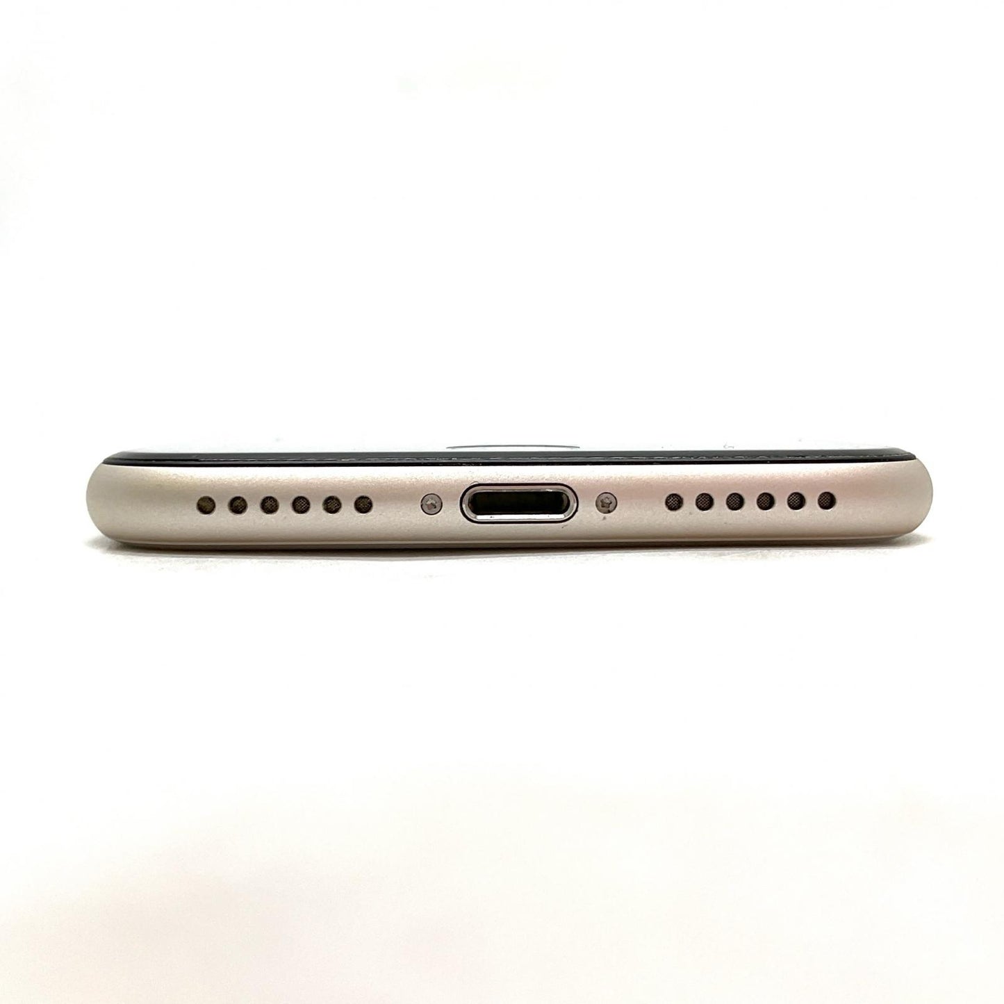 【全額返金保証】【最速発送】Apple iPhone iPhone SE（第3世代） 64GB スターライト SIMフリー 動作確認済 77%