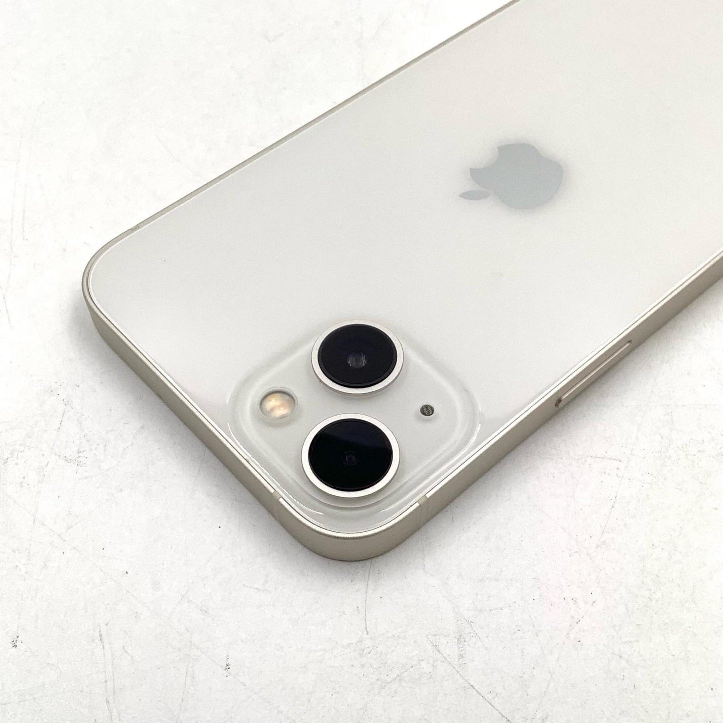 【全額返金保証】【最速発送】Apple iPhone iPhone 13 128GB スターライト docomo 白ロム 美品 動作確認済 85%