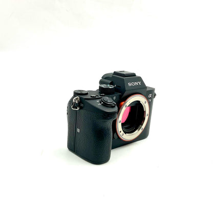 【全額返金保証】【最速発送】Sony デジタル一眼 α7III ボディ ILCE-7M3 ブラック 動作確認済