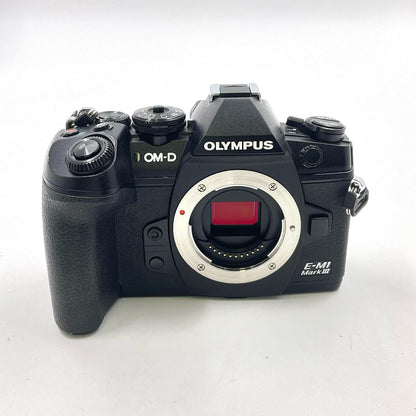 【全額返金保証】【最速発送】OLYMPUS デジタル一眼 OM-D E-M1 ボディ ブラック 動作確認済