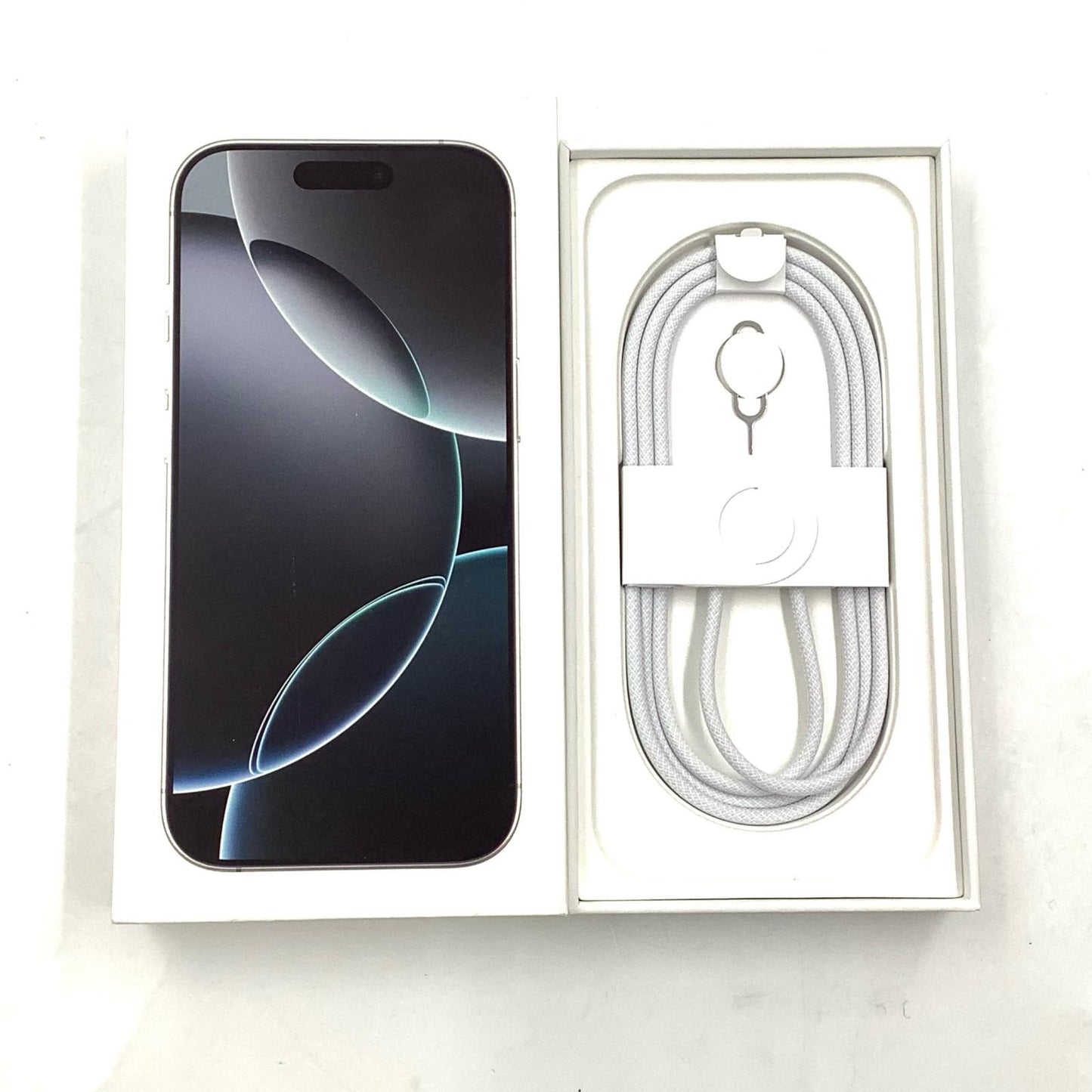 【全額返金保証】【最速発送】Apple iPhone iPhone 16 Pro 256GB ホワイトチタニウム SIMフリー 美品 動作確認済 90%