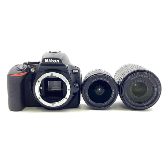 【全額返金保証】【最速発送】Nikon デジタル一眼 D5600 ダブルズームキット ブラック 美品 動作確認済