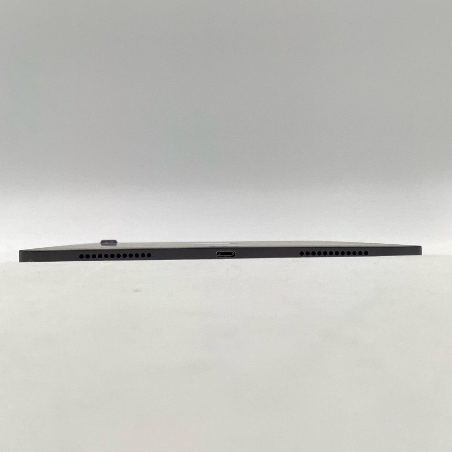 【全額返金保証】【最速発送】Apple iPad Air 10.9インチ 第5世代 64GB スペースグレイ Wi-Fi 動作確認済