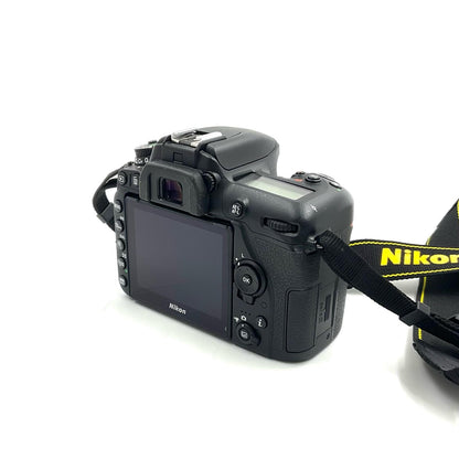 【全額返金保証】【最速発送】Nikon デジタル一眼 D7500 ボディ ブラック 美品 動作確認済