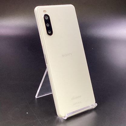 【全額返金保証】【最速発送】Sony Xperia 10II 64GB ホワイト docomo SO-41A 白ロム 超美品 動作確認済