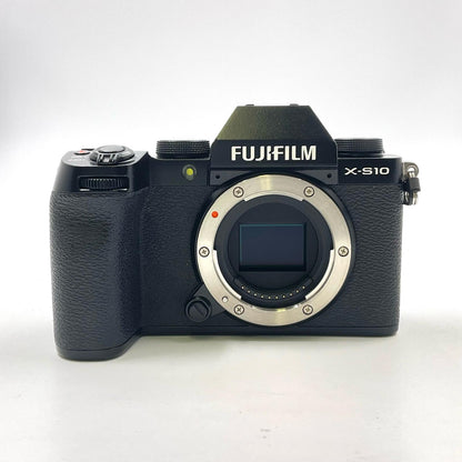 【全額返金保証】【最速発送】FUJIFILM デジタル一眼 X-S10 ボディ ブラック 美品 動作確認済