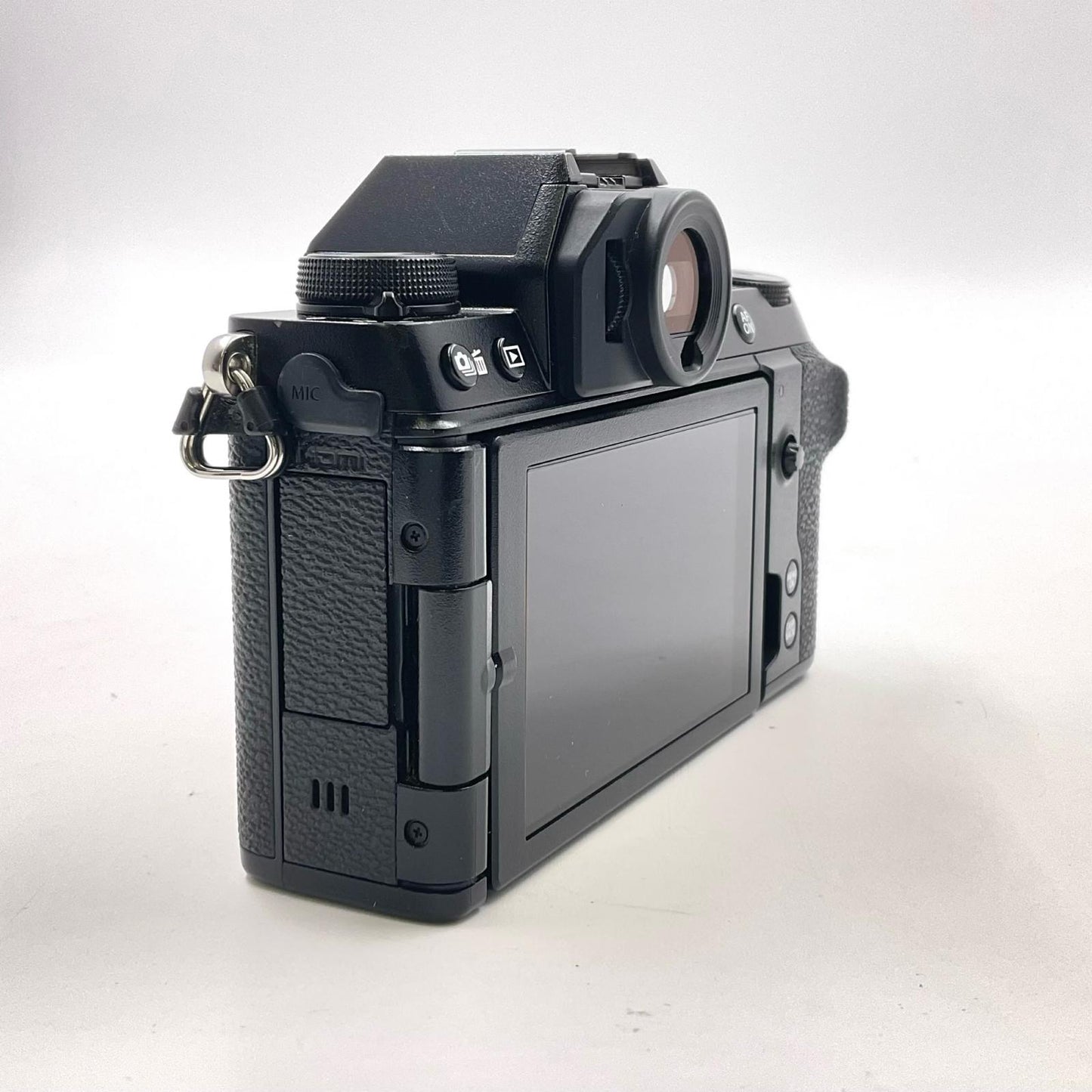 【全額返金保証】【最速発送】FUJIFILM デジタル一眼 X-S10 ボディ ブラック 美品 動作確認済