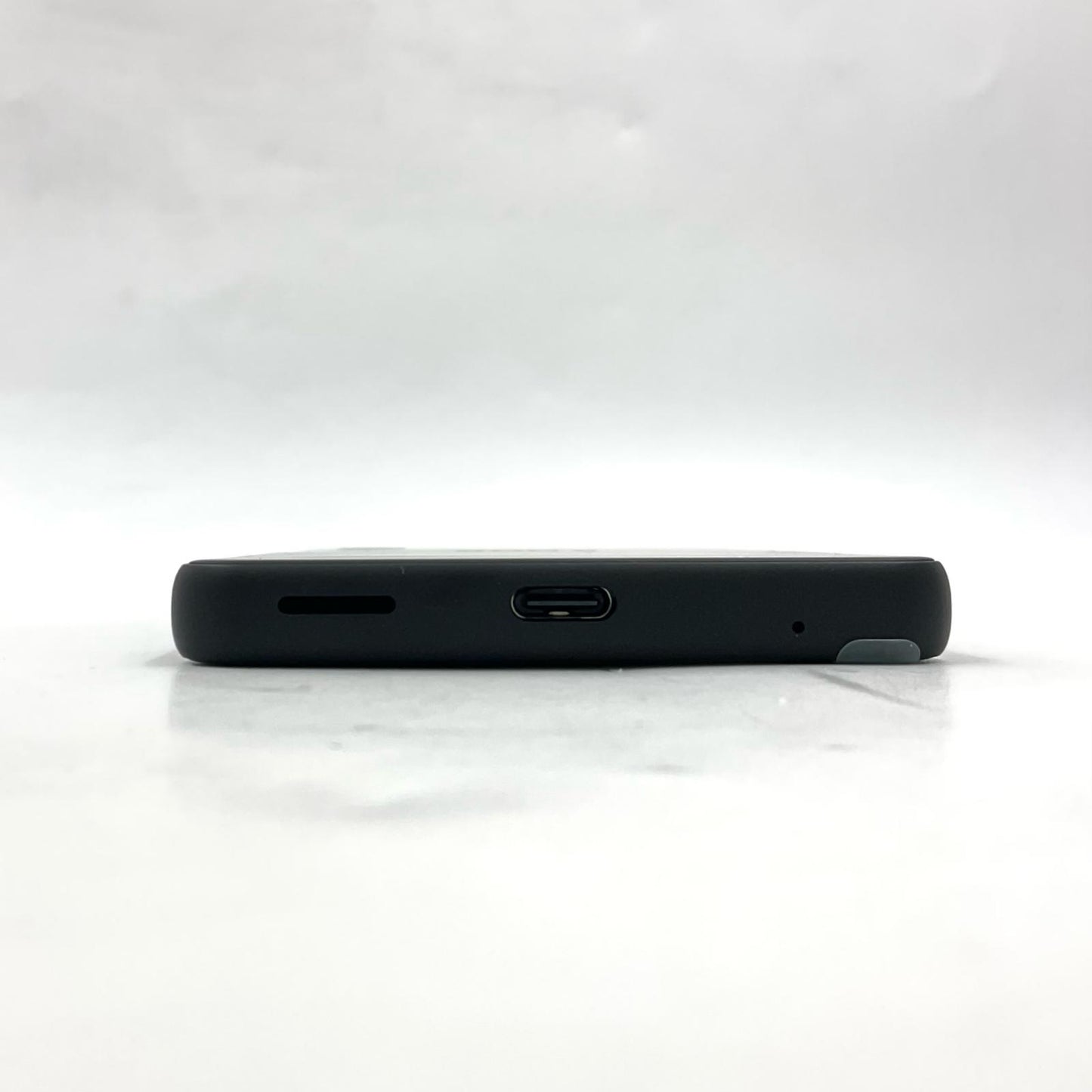 【全額返金保証】【最速発送】Sony Xperia AceⅡ ブラック docomo SO-41B 白ロム 超美品 動作確認済