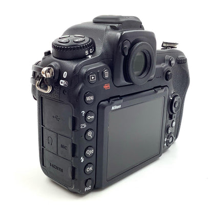 【全額返金保証】【最速発送】Nikon デジタル一眼 D500 ボディ ブラック 美品 動作確認済