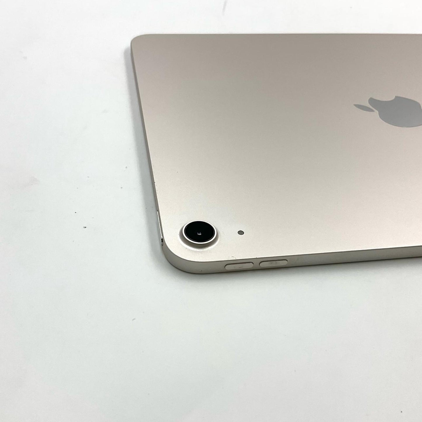 【全額返金保証】【最速発送】Apple iPad Air 10.9インチ 第5世代 64GB スターライト Wi-Fi 美品 動作確認済
