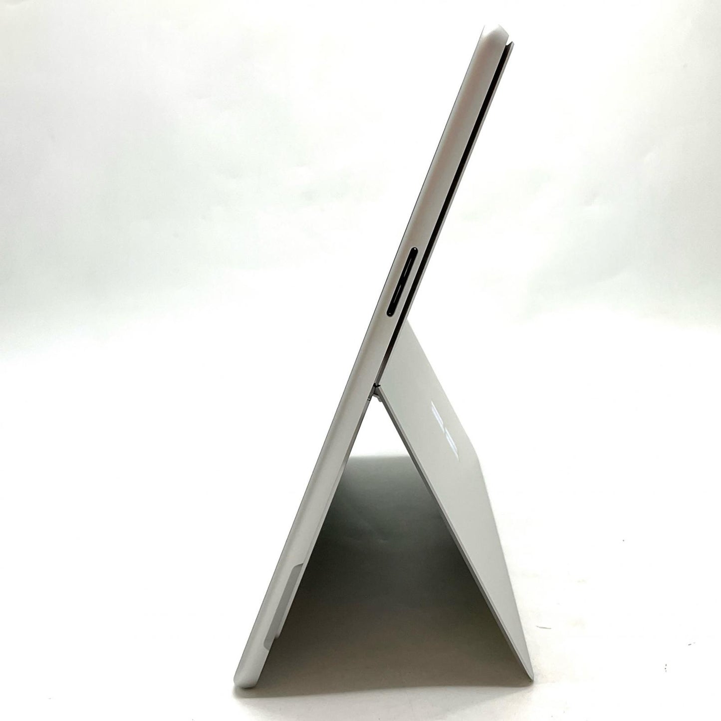 【全額返金保証】【最速発送】Microsoft Surface Pro 9 2038 12th Gen Intel(R) Core(TM) i5-1235U 2.50GHz 8GB M.2 SSD 256GB 96.5% 超美品 動作確認済