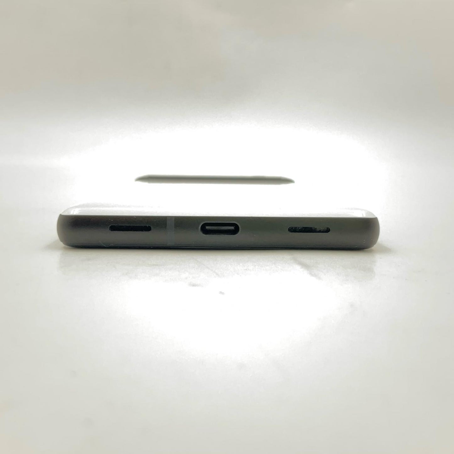 【全額返金保証】【最速発送】Google Pixel 6a 128GB チョーク au SIMフリー GB17L 白ロム 動作確認済