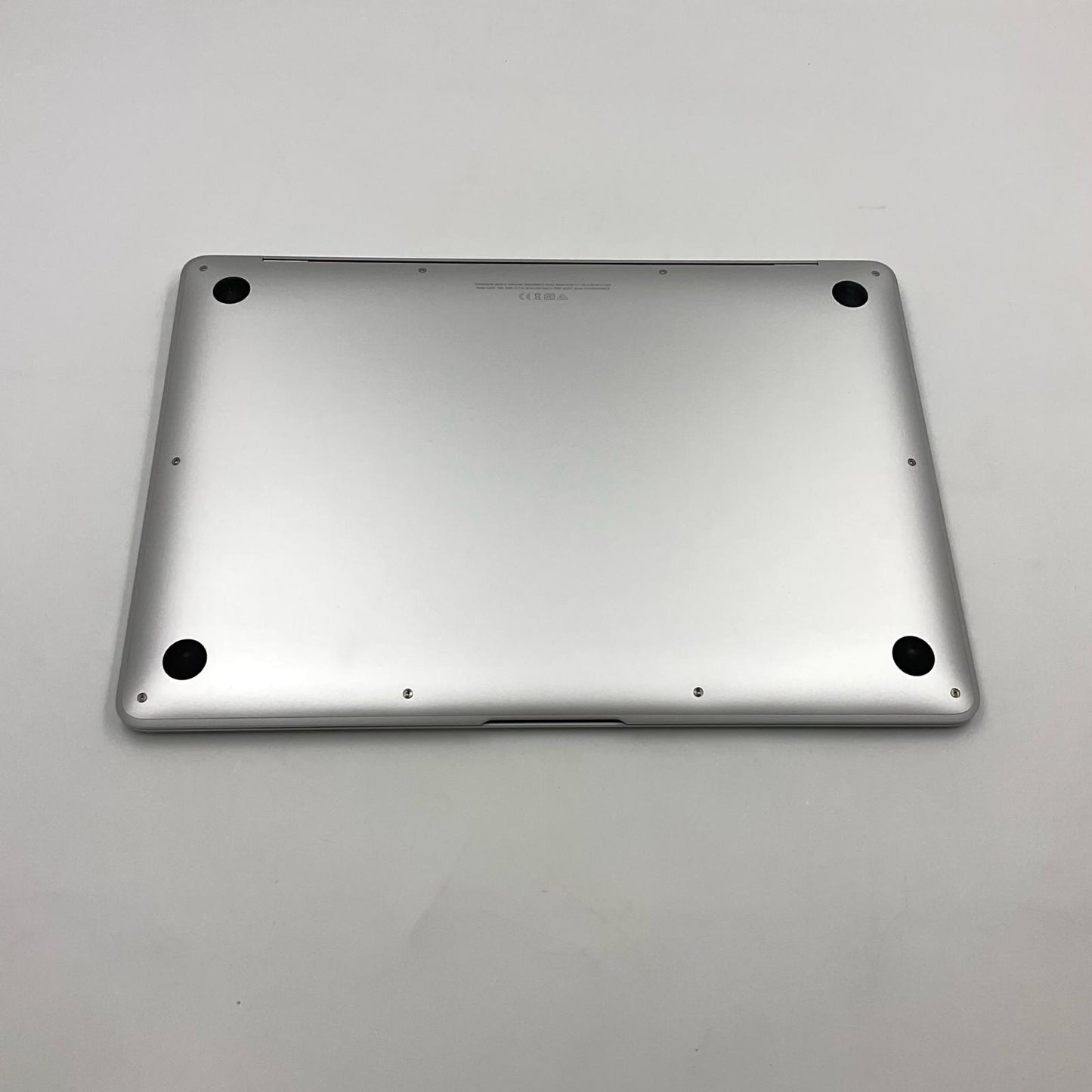 【全額返金保証】【最速発送】Apple MacBook Air 13.3インチ 2020 Apple M1 8GB 512GB シルバー 95% 美品 動作確認済