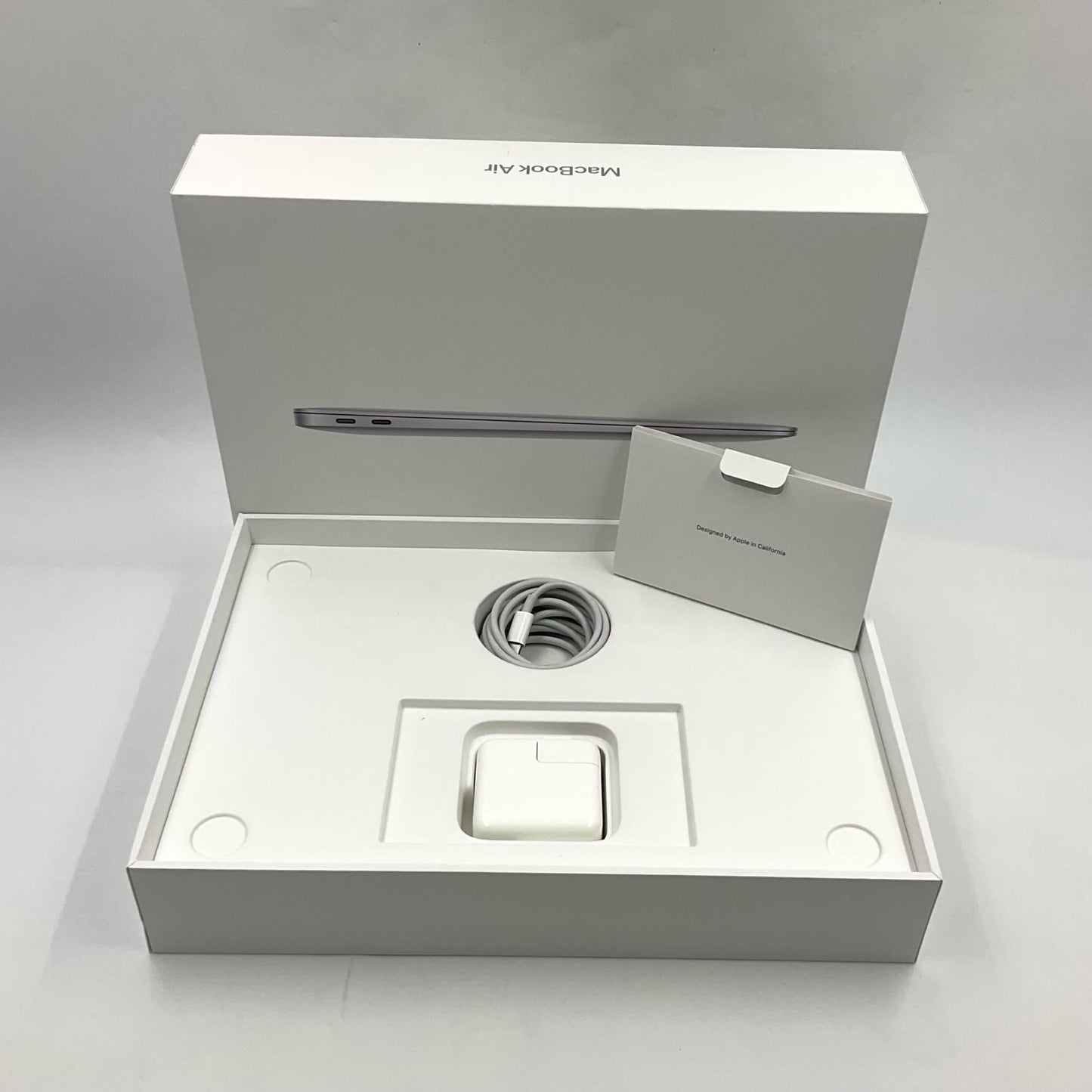 【全額返金保証】【最速発送】Apple MacBook Air 13.3インチ 2020 Apple M1 8GB 512GB シルバー 95% 美品 動作確認済