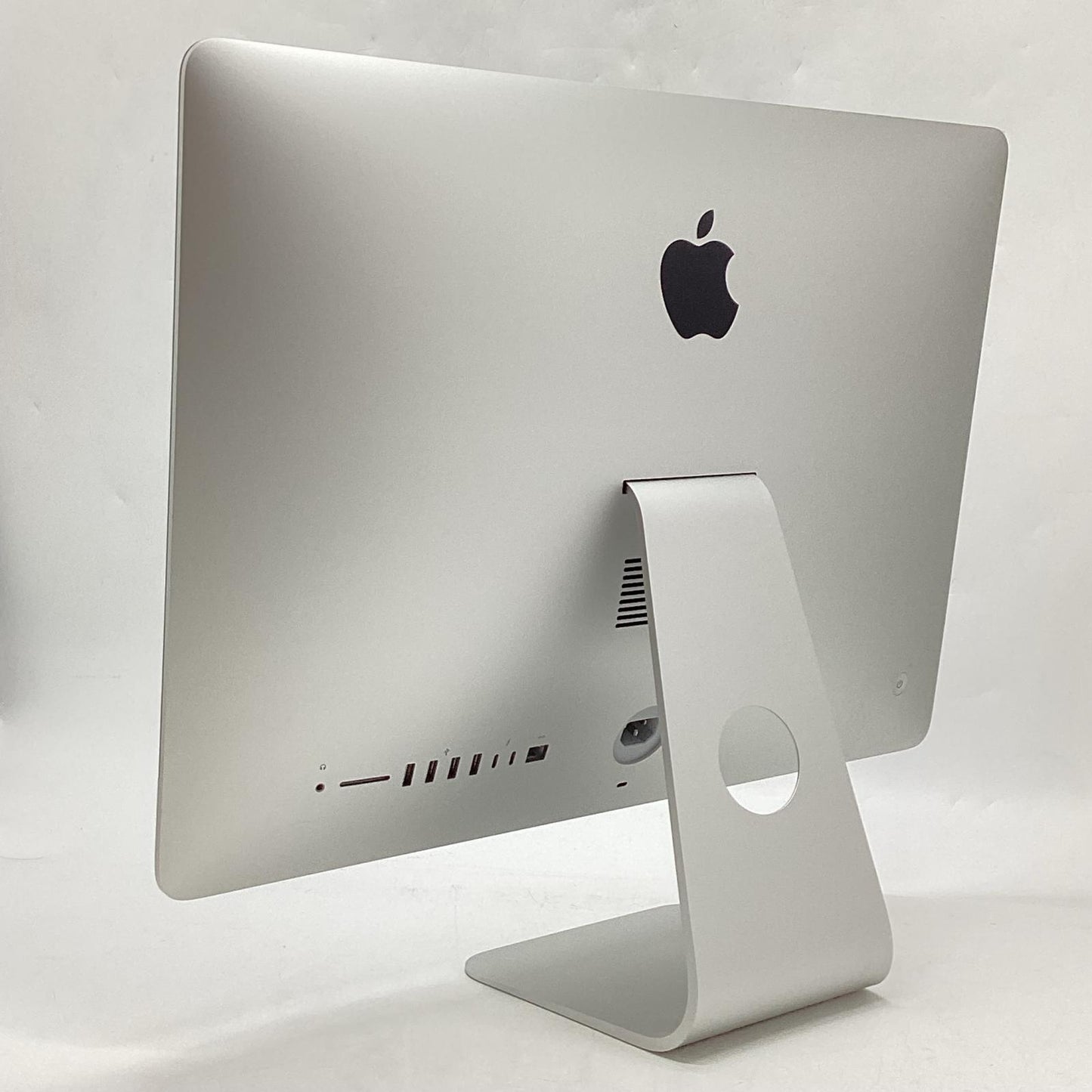 【全額返金保証】【最速発送】Apple iMac 21.5インチ クアッドコア intel core i3 8GB HDD 1TB シルバー 動作確認済