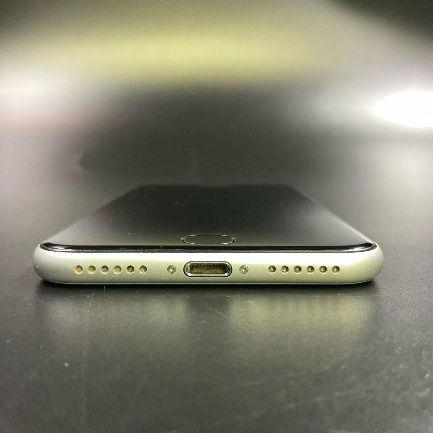 【全額返金保証】【最速発送】Apple iPhone iPhone SE（第2世代） 64GB ホワイト SIMフリー 白ロム 動作確認済 75%