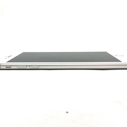 【全額返金保証】【最速発送】Apple iPhone iPhone 8 Plus 256GB シルバー docomo 白ロム 動作確認済 72%