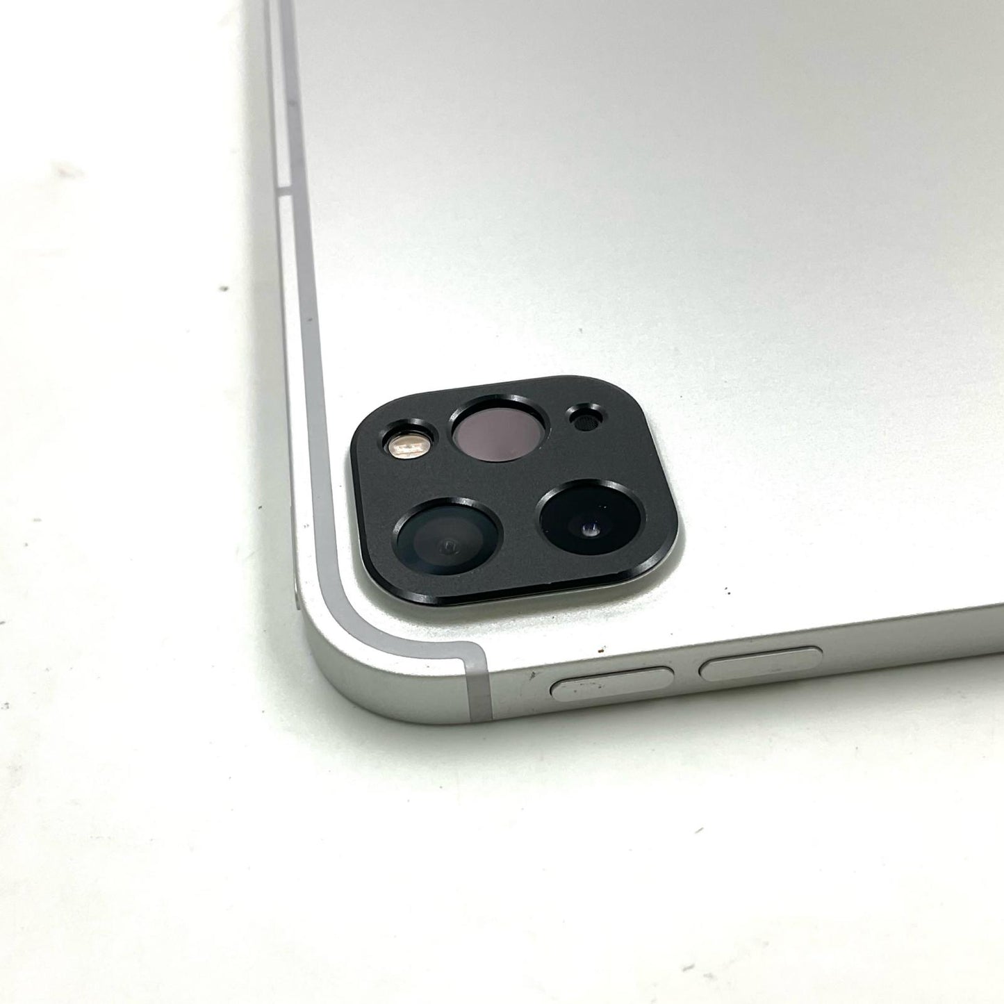【最速発送】Apple iPad Pro 12.9インチ 第5世代 512GB イエロー WiFi+Cellular SIMフリー 白ロム【難有】