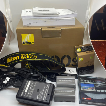 【全額返金保証】【最速発送】Nikon デジタル一眼 D300s 動作確認済
