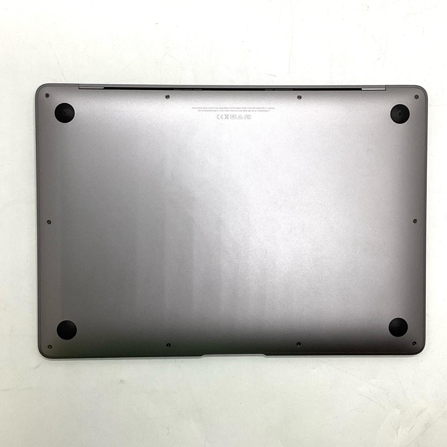 【最速発送】Apple MacBook Air 13インチ 2018 1.6GHzデュアルコアIntel Core i5 8GB スペースグレイ【難有】