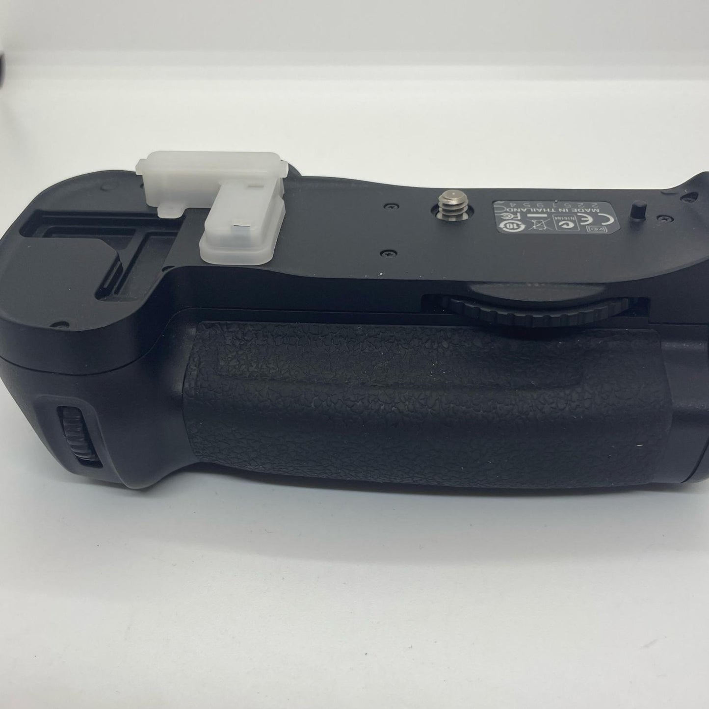 【全額返金保証】【最速発送】Nikon MB-D10 動作確認済