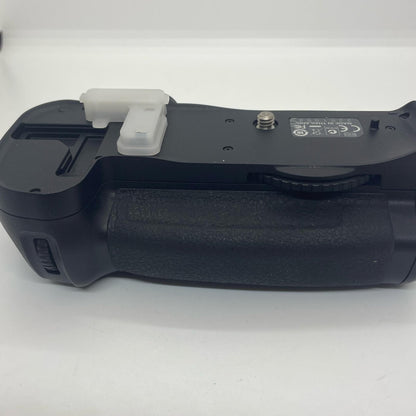 【全額返金保証】【最速発送】Nikon MB-D10 動作確認済