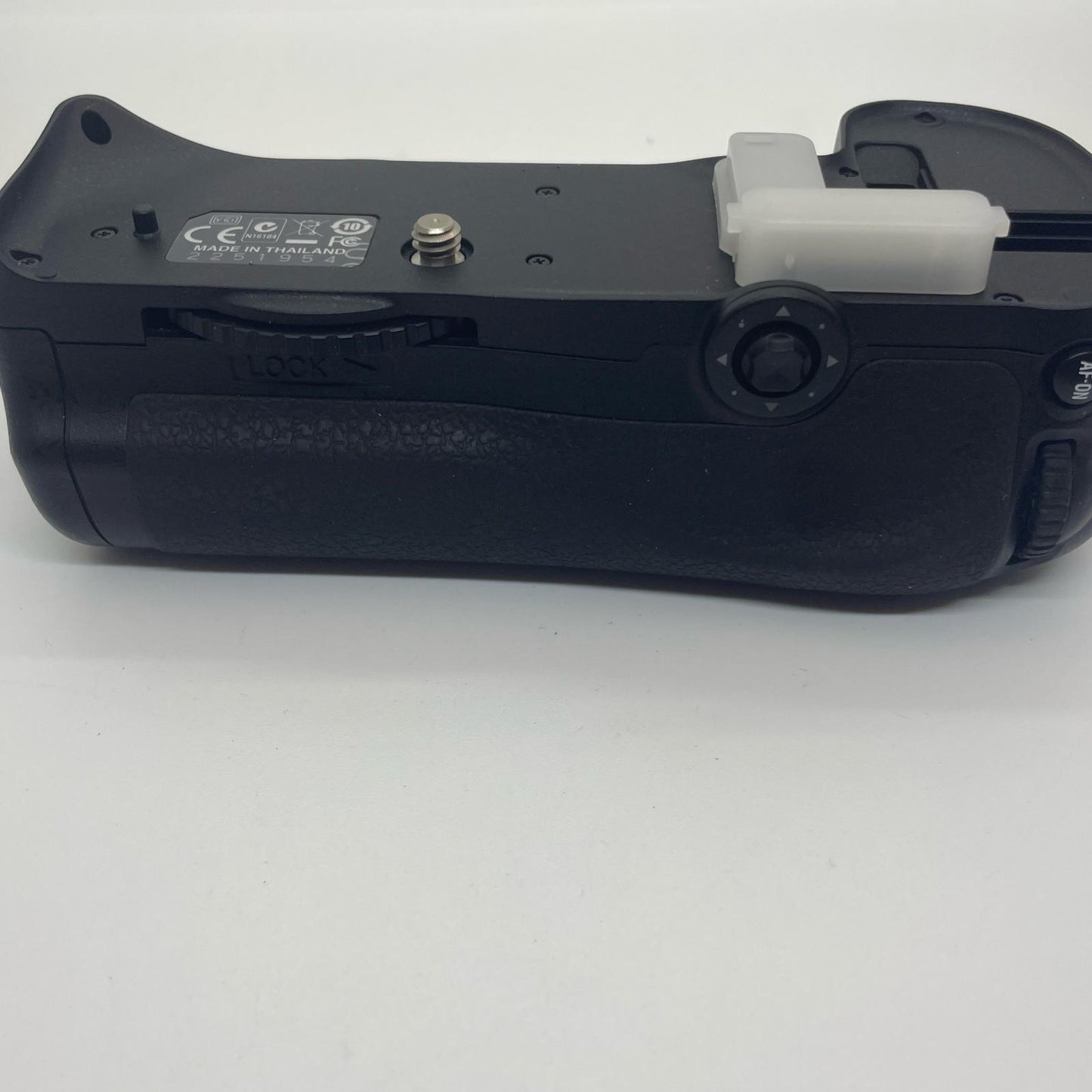 【全額返金保証】【最速発送】Nikon MB-D10 動作確認済