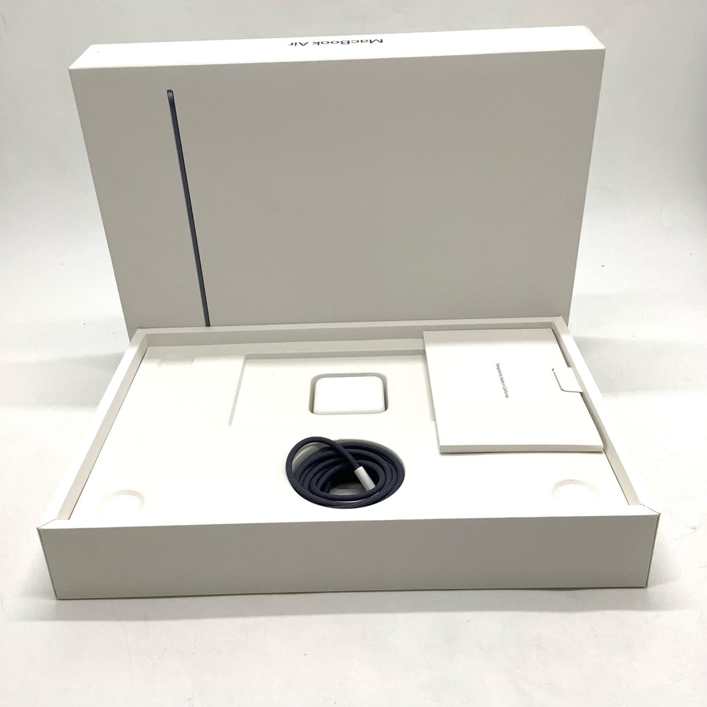【全額返金保証】【最速発送】Apple MacBook Air 13インチ 2025 Apple M4﻿ 24GB 512GB ミッドナイト 100% 美品 動作確認済