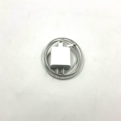 【全額返金保証】【最速発送】Apple iPad iPad 10.2インチ 第9世代 64GB シルバー Wi-Fi 動作確認済