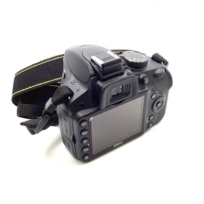 【最速発送】Nikon デジタル一眼 D3200 ボディ ブラック【難有】