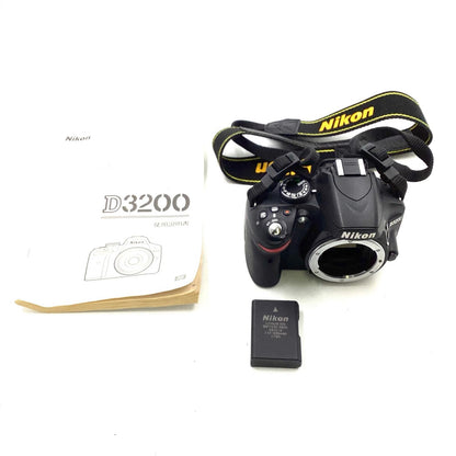 【最速発送】Nikon デジタル一眼 D3200 ボディ ブラック【難有】