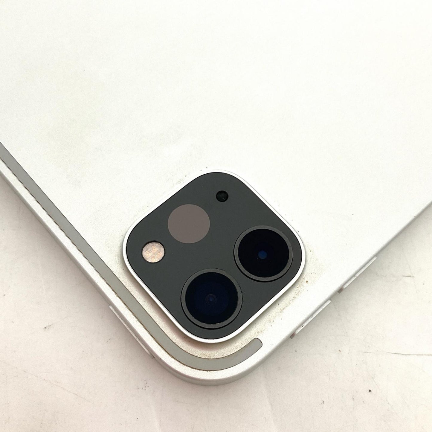 【全額返金保証】【最速発送】Apple iPad Pro 11インチ 第4世代 256GB シルバー Wi-Fi 動作確認済